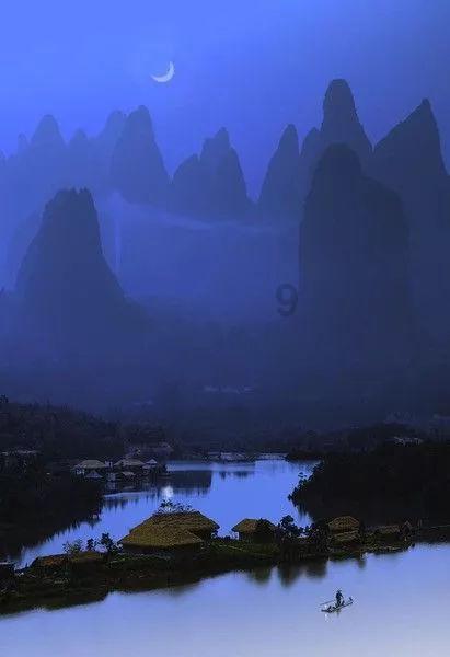 傅家镇姜家村:粉刷美化旧墙面 助力乡村换新颜